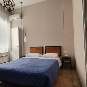 Il Miracolo Casa Naples